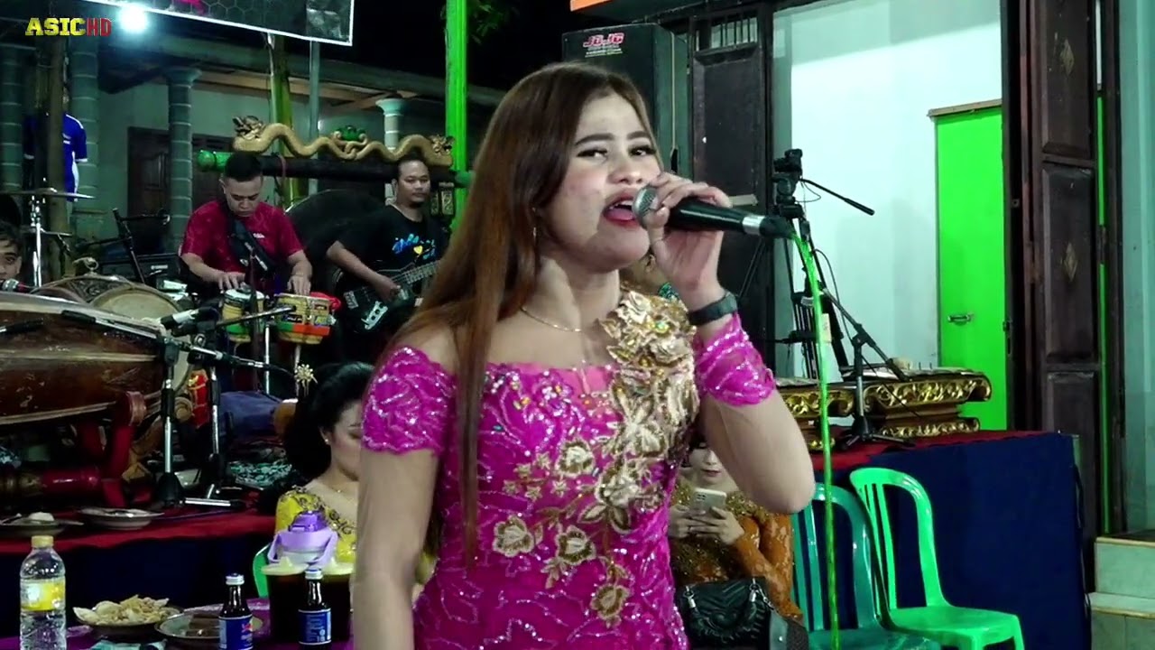 OJO DI BANDINGKE VOC. PUTRI CEBRET