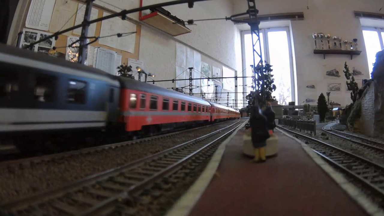 SBB Re 4/4 IV + RIC + Eurofima