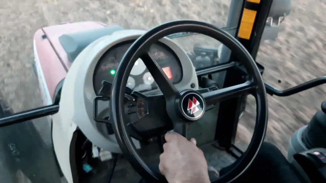 Rozsiewanie nawozu MASSEY FERGUSON 6460 JESIEŃ 2022