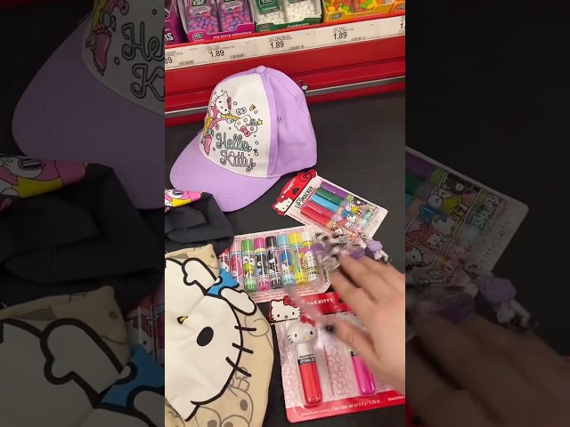 ASMR  in PUBLIC🤪 The cashier at the end was so confused👀 #asmrtingles #asmr #shorts