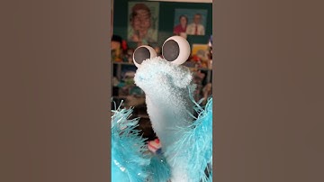 Sock puppet 👀 🧦