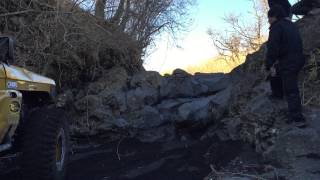 Land Cruiser 70☆Lava Rock Crawling １