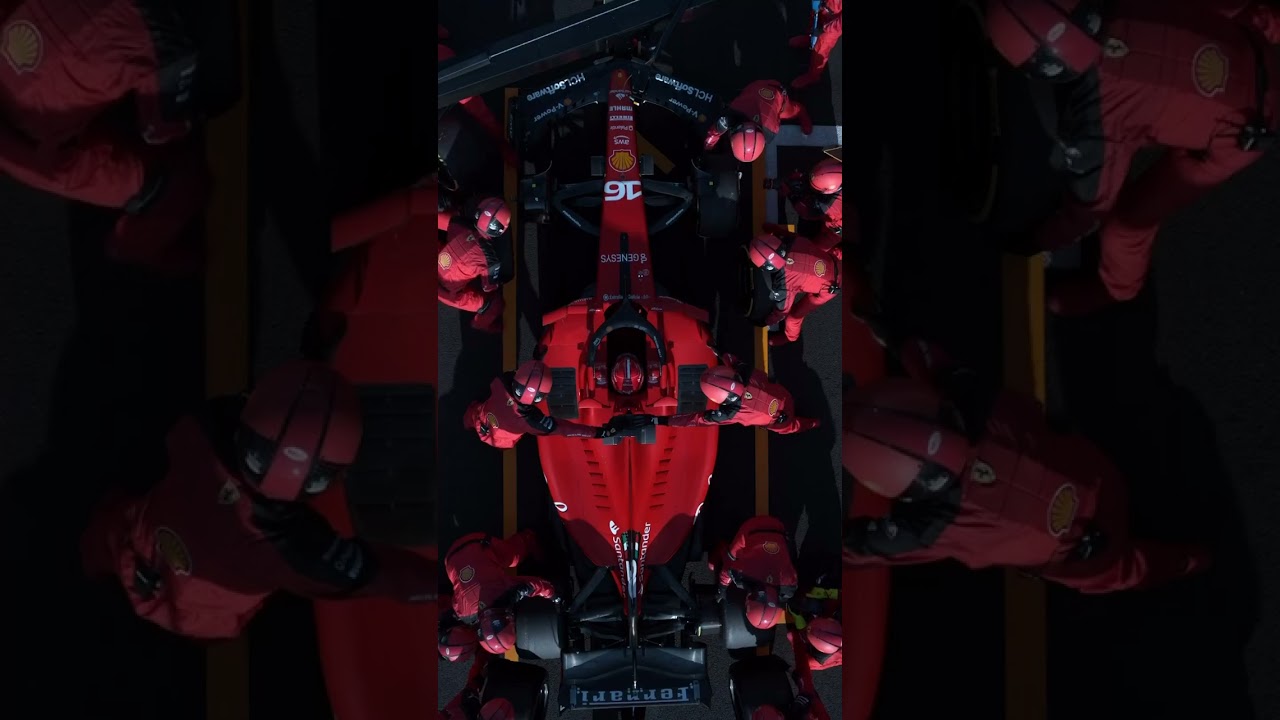 Formula 1 Pit Stop - TOP View - Slow Motion  