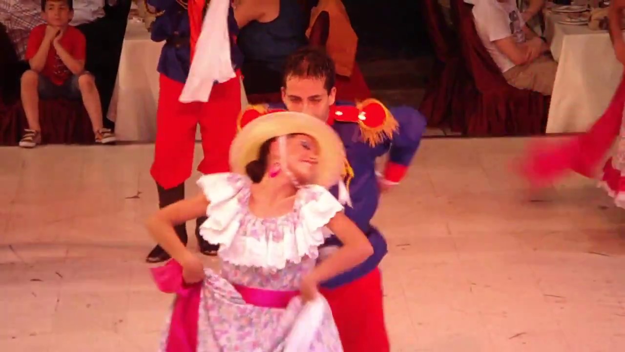 Jallmay Alto Folclor Zamacueca en Brisas del Titicaca