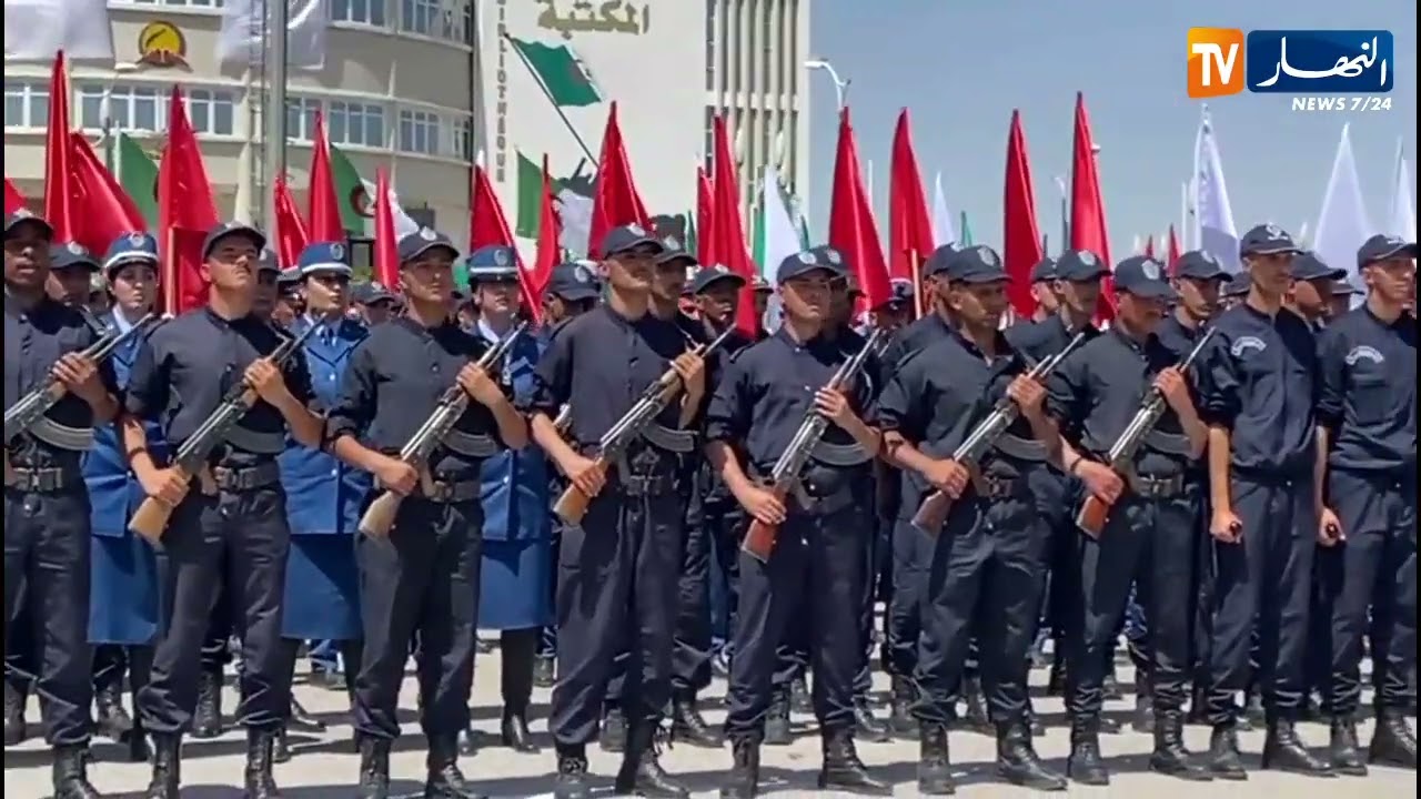 شاهد..هكذا تمت مراسم تسليم واستلام العلم لتخرج 1579 عون شرطة بسطيف