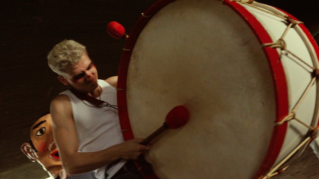 Russo lança novo single "Cabeça"