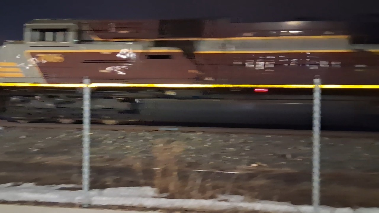 (Wednesday Night Grab) [CP 7018 Leader & KCS Grey Ghost!!] CPKC 2-133 At Streetsville GO Station