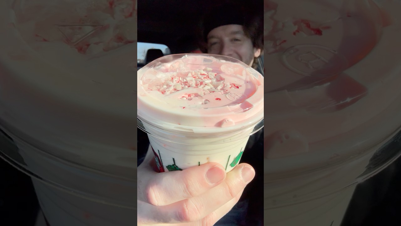 Пробуем вирусный рождественский утренний чай от Dutch Bros Coffee