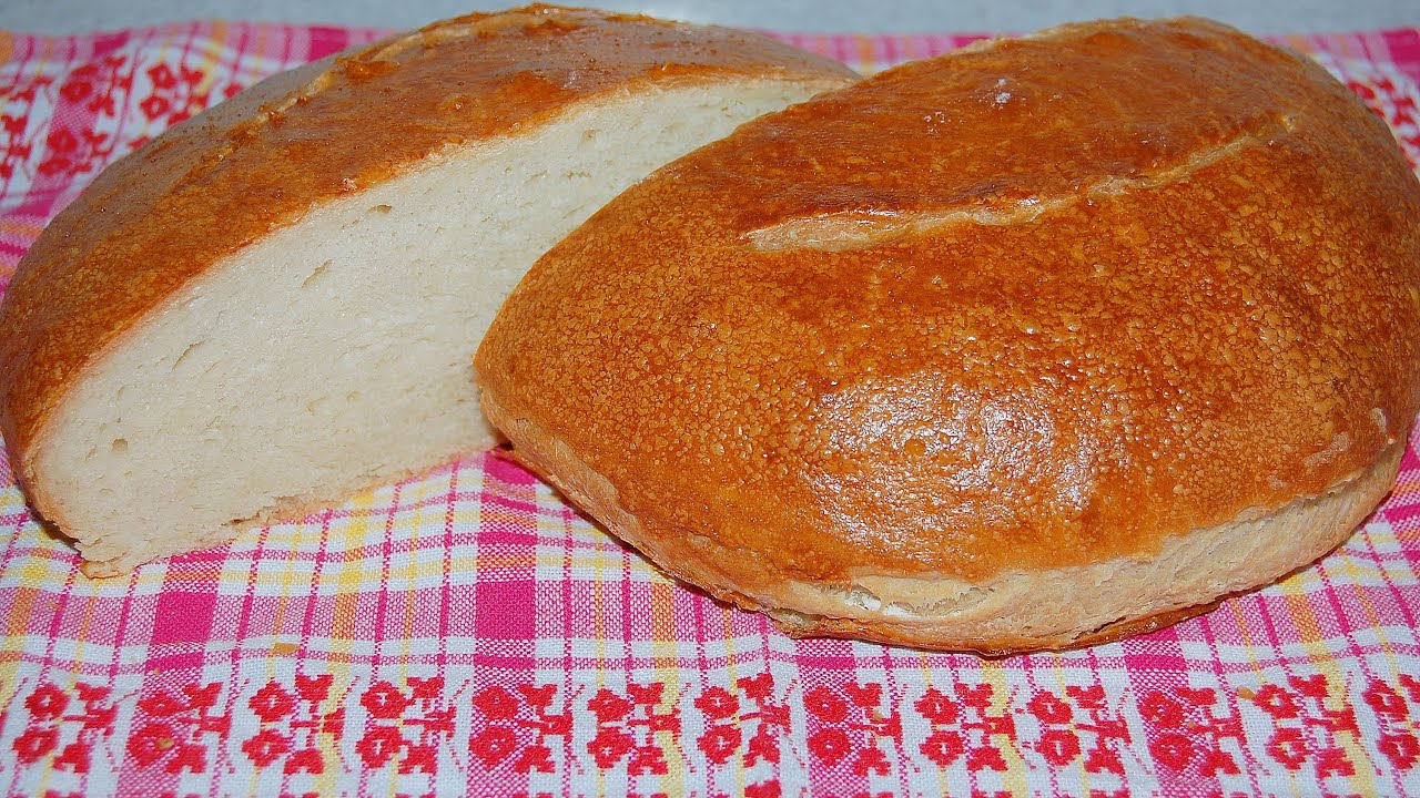 Хлеб в духовке видео. Домашний хлеб без замеса. Хлеб без замеса в духовке. Хлеб за 5 минут в день. Маленький хлеб в духовке.