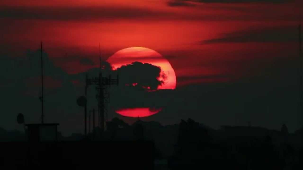 2014-10-12 - Sunset in Curitiba with Thermal Inversion - YouTube