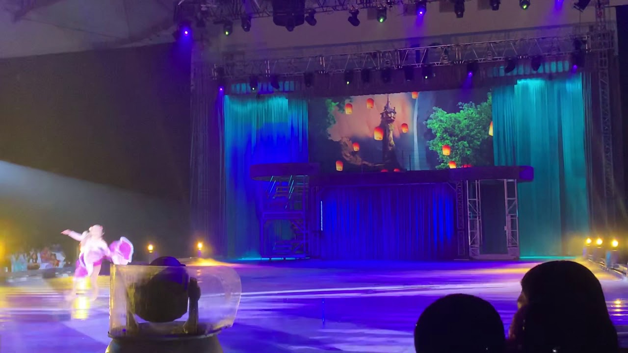 Rapunzel and all princess Disney on ice 2019 ICE BSD - YouTube
