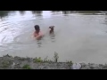 Human Pretends To Drown In Front Of His Dog. But The Dog’s Response? I Can’t Believe My Eyes!