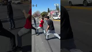 Violenta Batalla Campal Entre Estudiantes De Una Escuela En Plena Calle En Córdoba Cadena 3