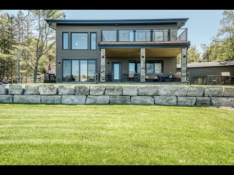 WATERFRONT PROPERTY in Val-Des-Monts, Qc, Canada