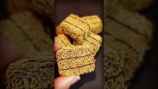 Miniature Bales of Hay DIY #miniature #diy #craft