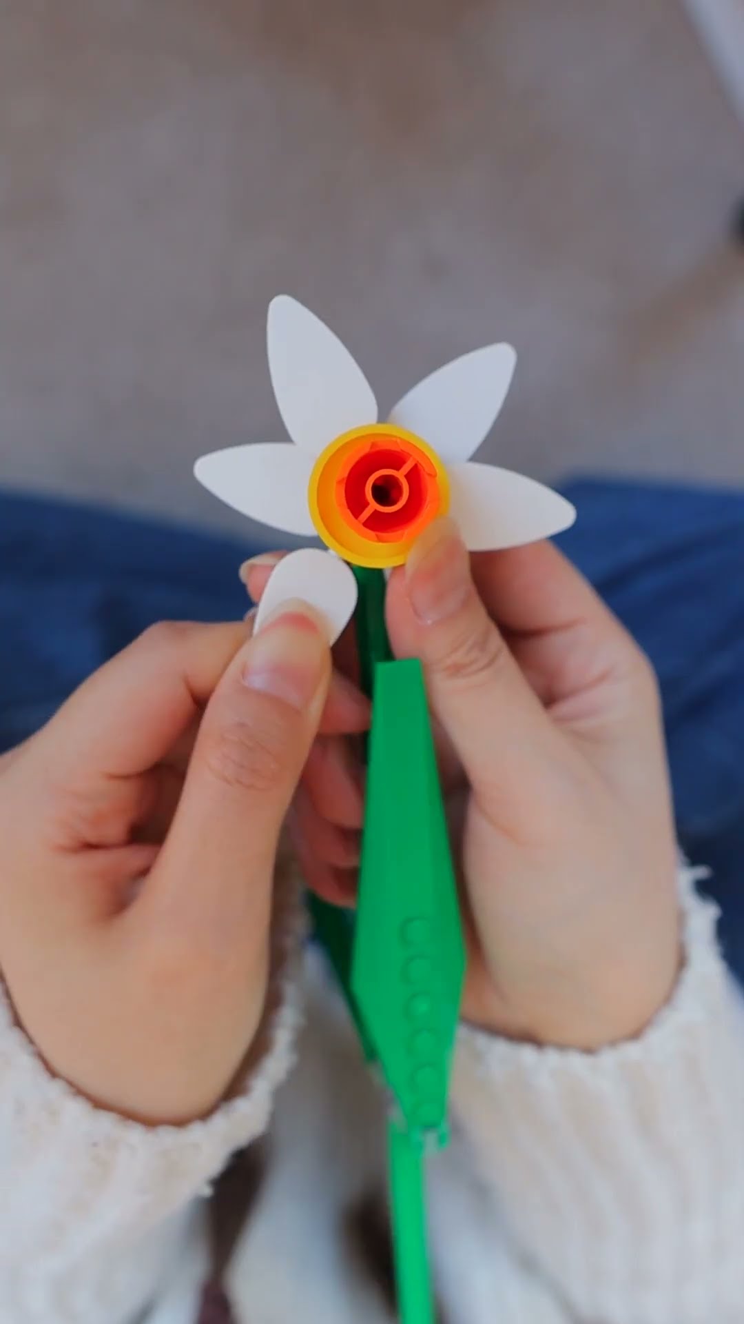 These realistic LEGO bouquets took this fence from drab to fab! ?? #shorts