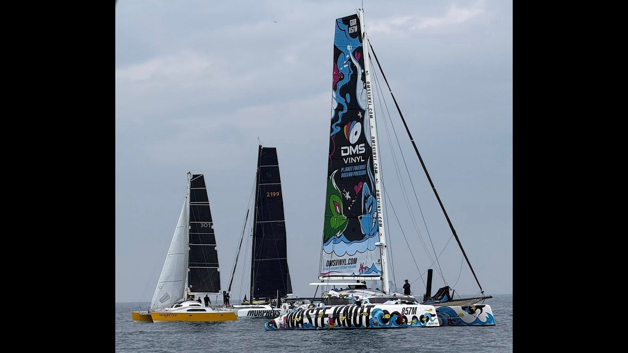 ⁣30ft Sagitta catamaran in Falmouth triangle race 2026