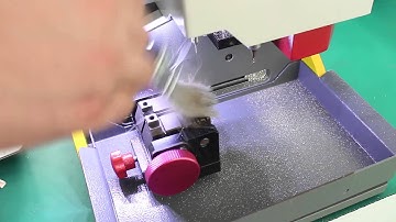Computer control----cut Buick Regal key by using SEC-E9 key cutting machine