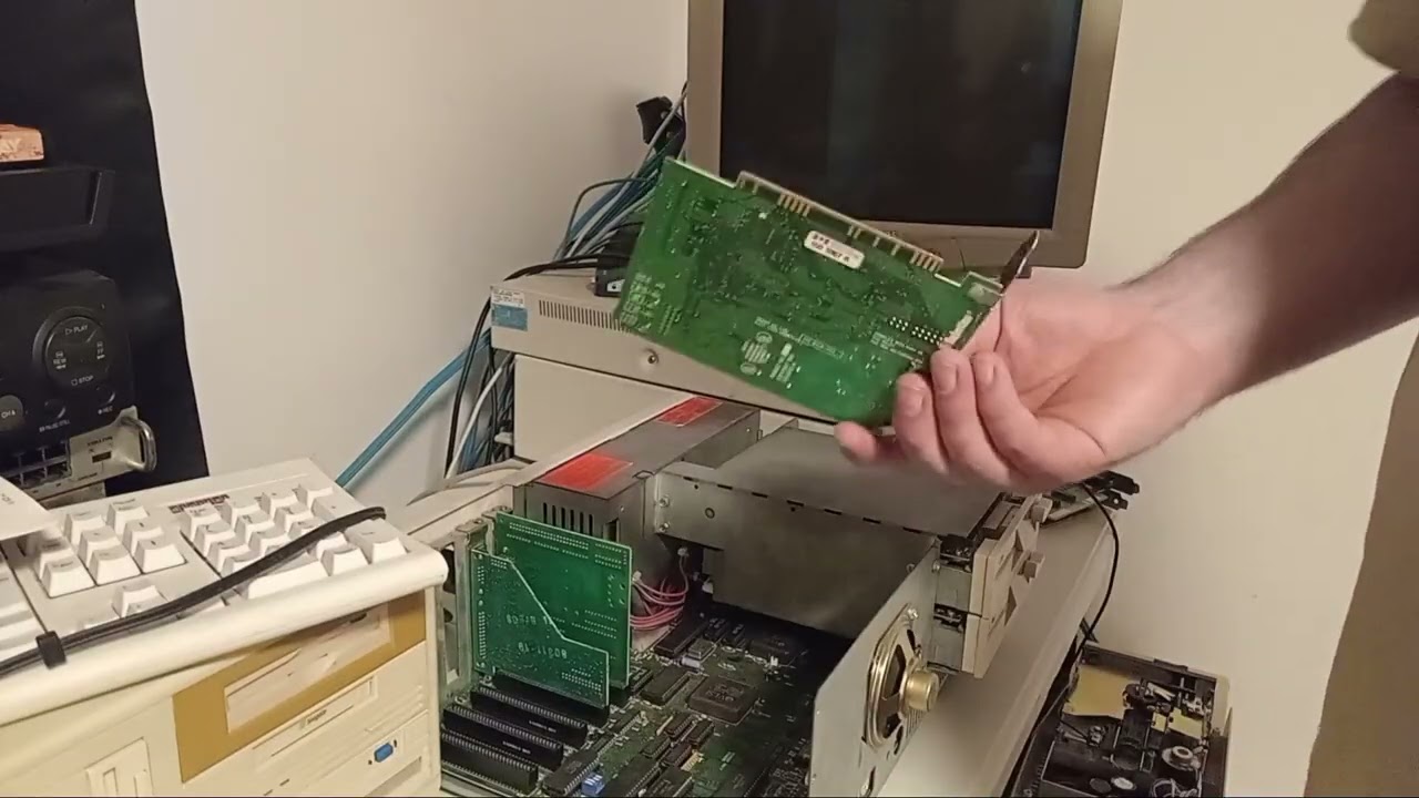Tandy 1000 SX Hardware Overview - YouTube