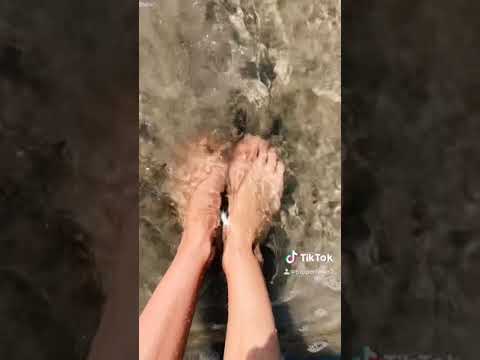 Sexy feet in the ocean! Foot Fetish Community!