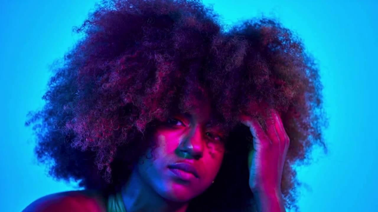 Zoom H5 mic vs Rode PodMic connected through the Zoom H5 vs MacBook Pro internal mic. YouTube