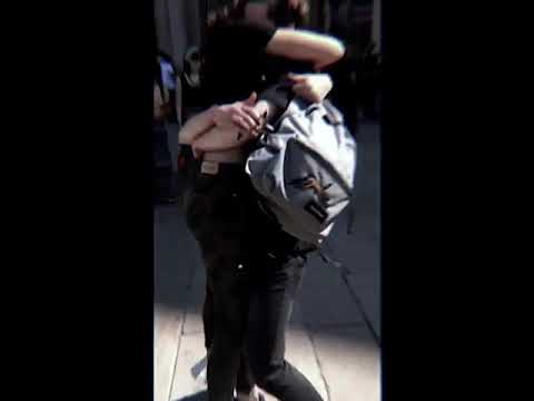 اجيك باشوق وضمك وصط صدري