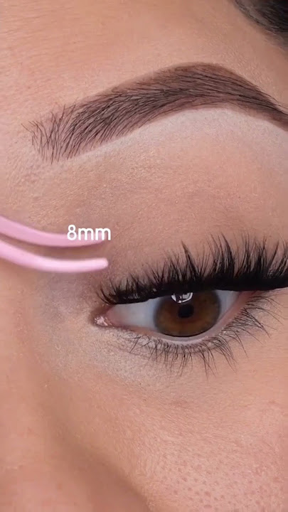 DIY CLUSTER Eyelash 101: DETAILED instructions on How to Apply Cluster Lashes properly.