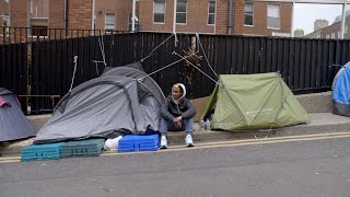 'I'm a computer science engineer': Homeless asylum seekers pitch tents in Dublin screenshot 3