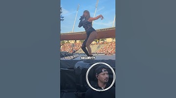 Meet Taylor Swift’s Personal Security Guard – Following Her Around The Stage! #taylorswift #shorts