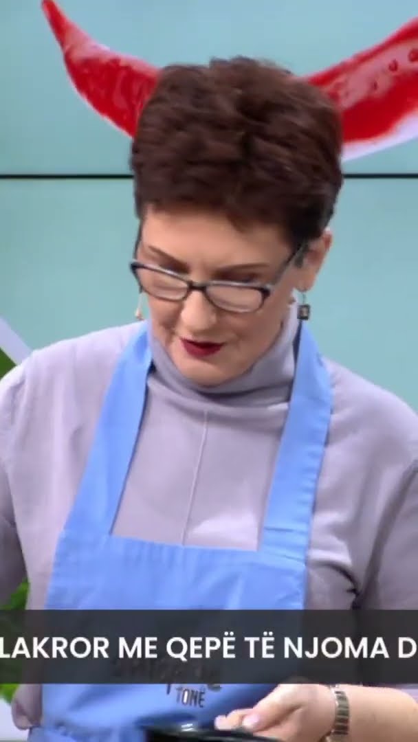 Lakror me qepë të njoma dhe ullinj - Në Shtëpinë Tonë