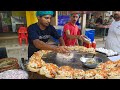 Amazing Street Food of Pakistan! Incredible cooking of Delicious BURGERS