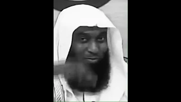 سؤال موجه لكل فتاة تلبس العباية المزخرفة مع الشيخ بدر المشاري Shorts بدر المشاري 