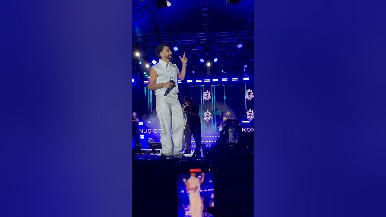 Sefo & Demet Akalın - Yerinde dur #sefo #demetakalın #yerindedur