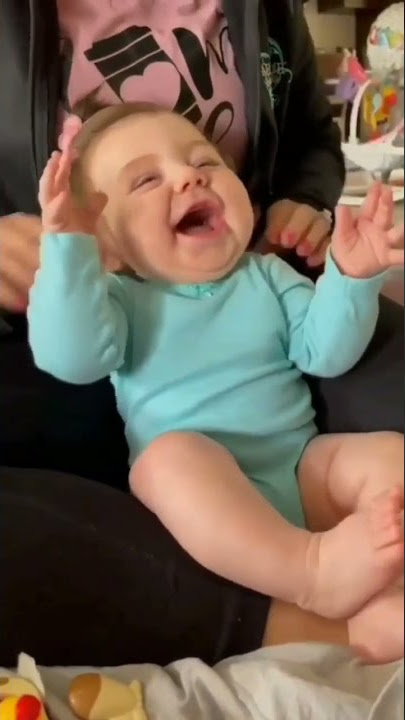 BABY LAUGHING/BAYI KETAWA