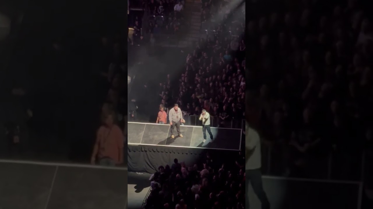 Three Day Grace #alienation Tour Fort Wayne War Memorial Coliseum #jasonlee #Warrenkluck