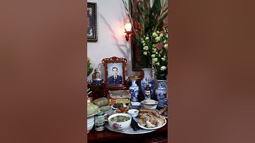 Dâng lễ cơm tất niên trưa 30 tết