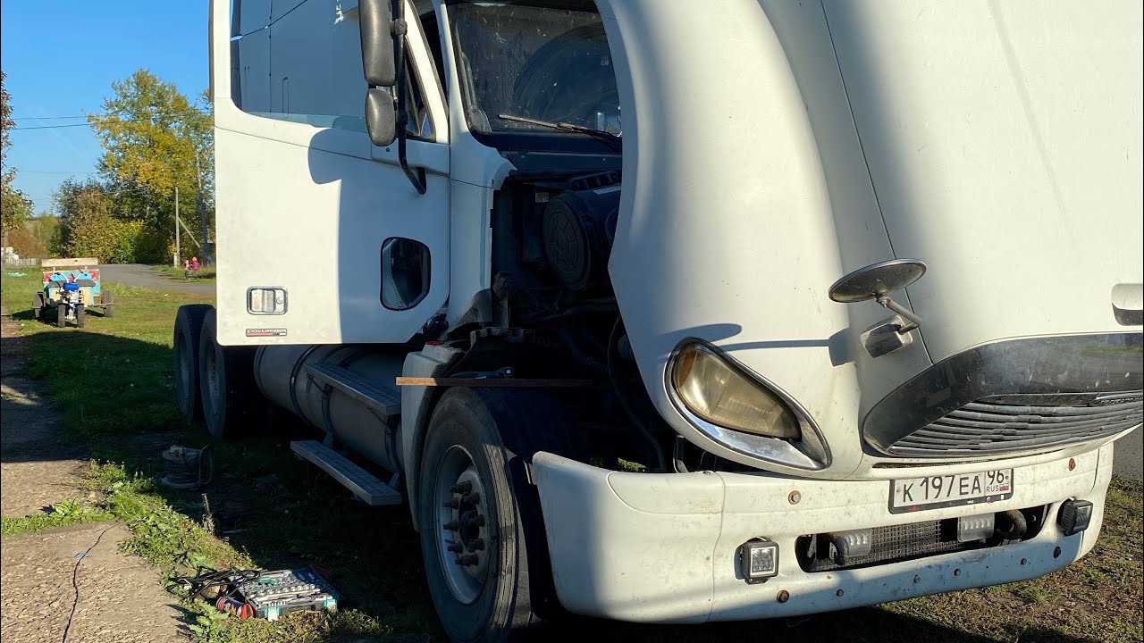 #70 Установка китайского мокрого фена на фредлайнер. Не так все просто ...