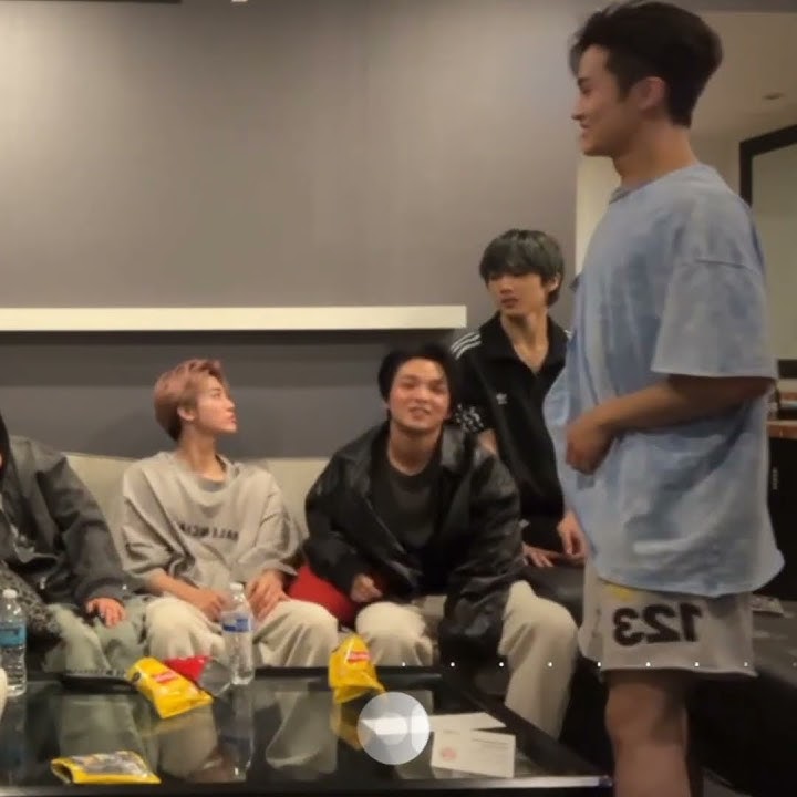 ABS mark kebuka ,yang panik ade',  diperiksa Haechan pula 🤣#nctdream #haechan #mark #jisung#jaemin