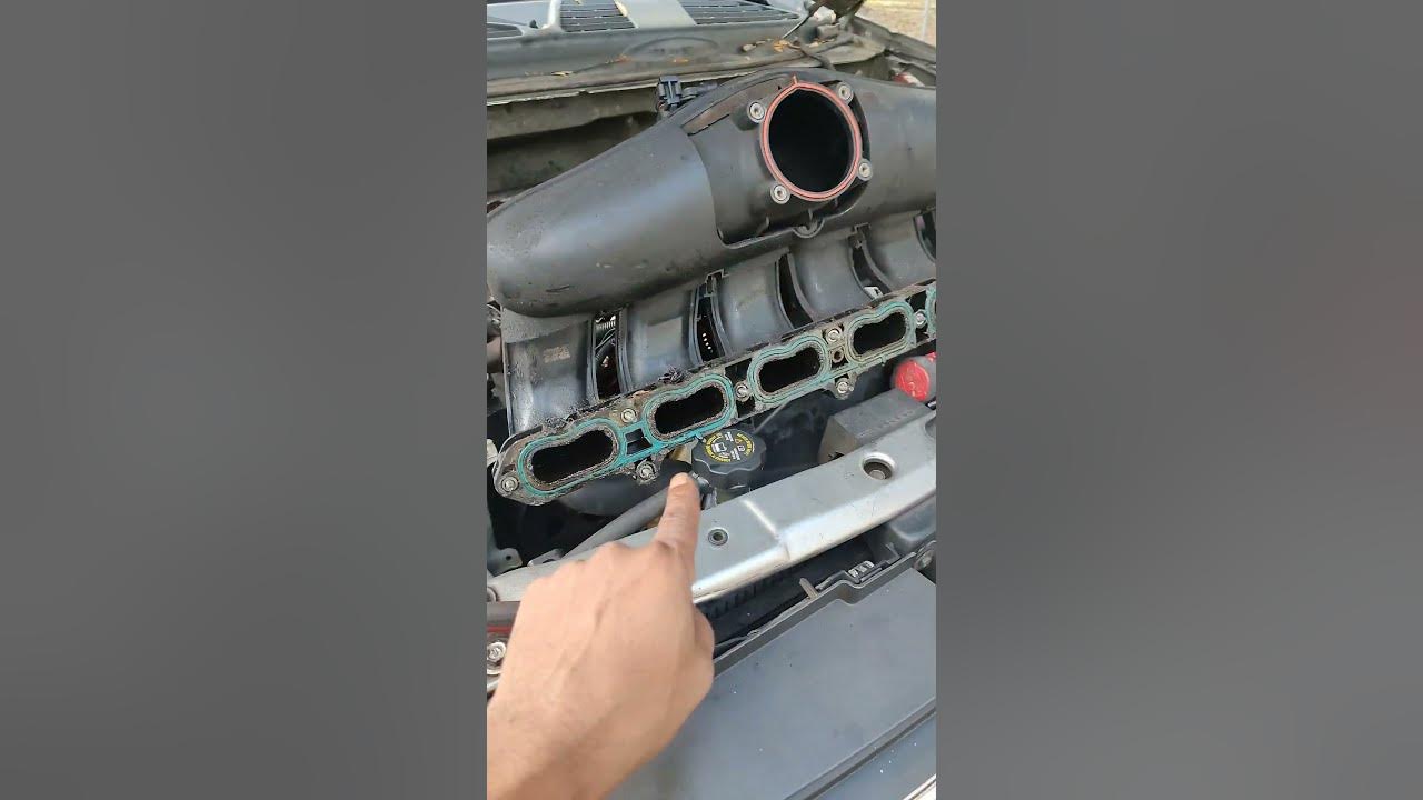 2002 Chevy trailblazer valve cover #automobile #roadstoriches #mechanic