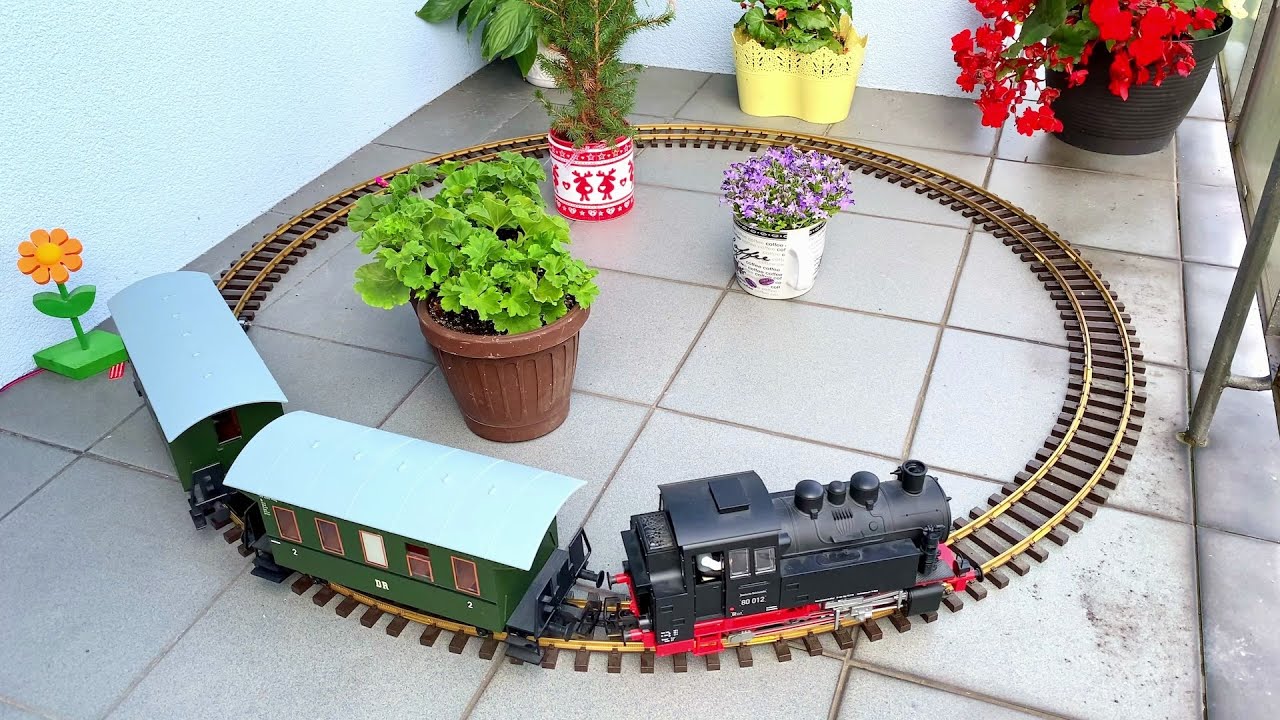 🚂 Stunning PIKO G Starter Set Balcony Loop – Miniature Garden Railway! 🌸