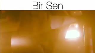 Omuzumda Aglayan Bir Sen