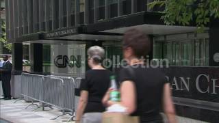 FILE:JPMORGAN CHASE REPORTS RECORD PROFIT
