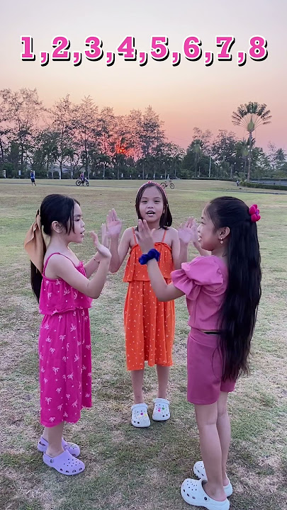 Rus guruhi porno pikap VKontakte-da uyda jinsiy aloqa