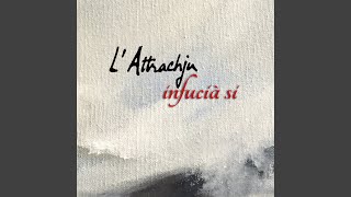Miniatura del video "L'attrachju - À l'alba di u sparte"
