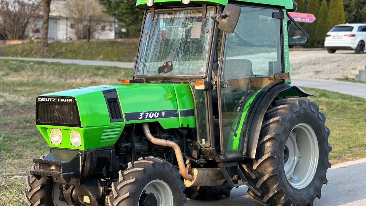 Ciągnik sadowniczy Deutz Fahr DX 3700v