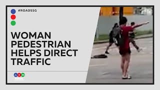 Woman Pedestrian Helps Direct Traffic After Traffic Lights Stop Working screenshot 3