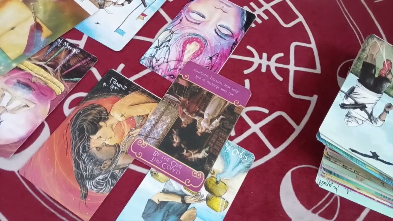 اختر كارت حط شخص في بالك مشاعره تجاهك فى اللحظه دى 