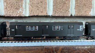 MTH HO Scale R-22 Metropolitan Transportation Authority Subway Set (North Bound) Unboxing