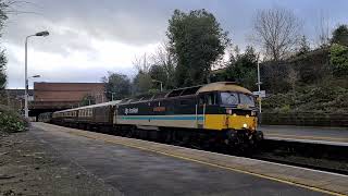 Statesman rail stopping at Belper station