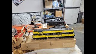 Found a small barnfind collection of vintage postwar Lionel trains, Will they run?